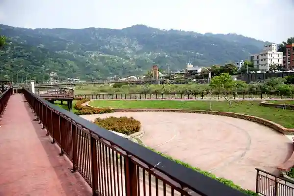 民宿前的南江公園