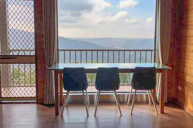 景觀雅座近看山林之美